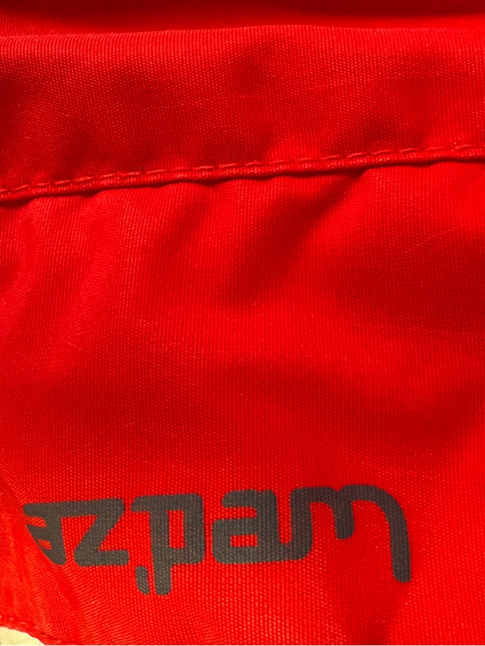 Wedze Red Hooded Ski Jacket with White Accents Water Prooof - Picture 8 of 8